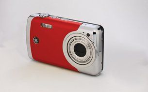 GE CRE00-BK Create by Jason Wu 12MP Digital Camera with 3x Optical Zoom and 2.7-Inch LCD (Black Metal)