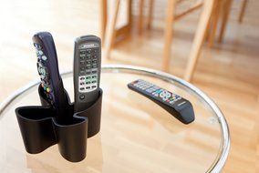 Cozy Remote Control Tidy Remote Holder and TV Remote Organizer (Red) N32