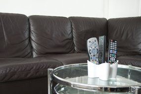 Cozy Remote Control Tidy Remote Holder and TV Remote Organizer (Red) N34