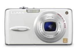Panasonic DMC-FX01S 6MP Compact Digital Camera with 3.6x Optical Image Stabilized Zoom (Silver) N4