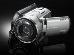 Sony DCR-SR100 3MP 30GB Hard Drive Handycam Camcorder w/10x Optical Zoom (Discontinued by Manufacturer) N3