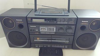 Panasonic Rx-dt680 Portable Stereo Component Cd System Boombox Am / Fm Dual Cassette Player and Cd Player