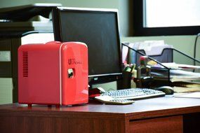 Uber Appliance UB-CH1 Uber Chill 6 can retro personal mini fridge for bedroom, office or dorm (Gun Metal (silver)) N11