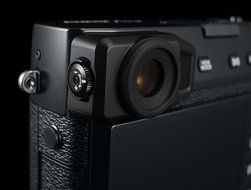 Fujifilm X-Pro2 (Body) + Fujinon XF35mm F2 R WR (Black) N8