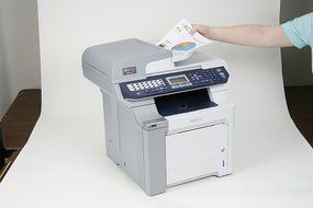 Brother MFC-9840CDW Laser Multifunction Center N8