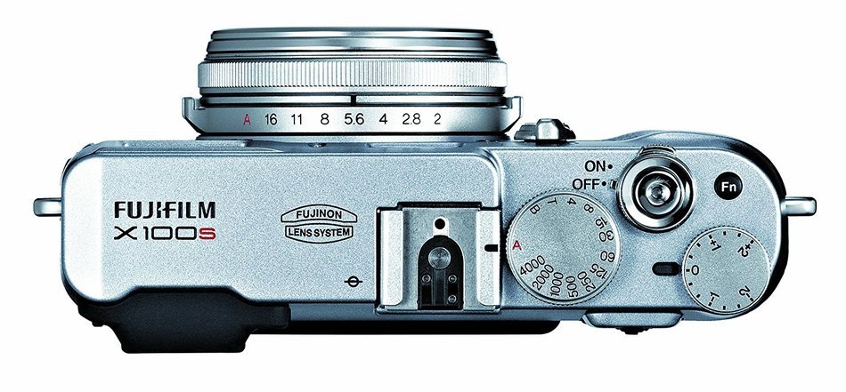 Fujifilm X100S 16 MP Digital Camera with 2.8-Inch LCD (Silver) (OLD MODEL)