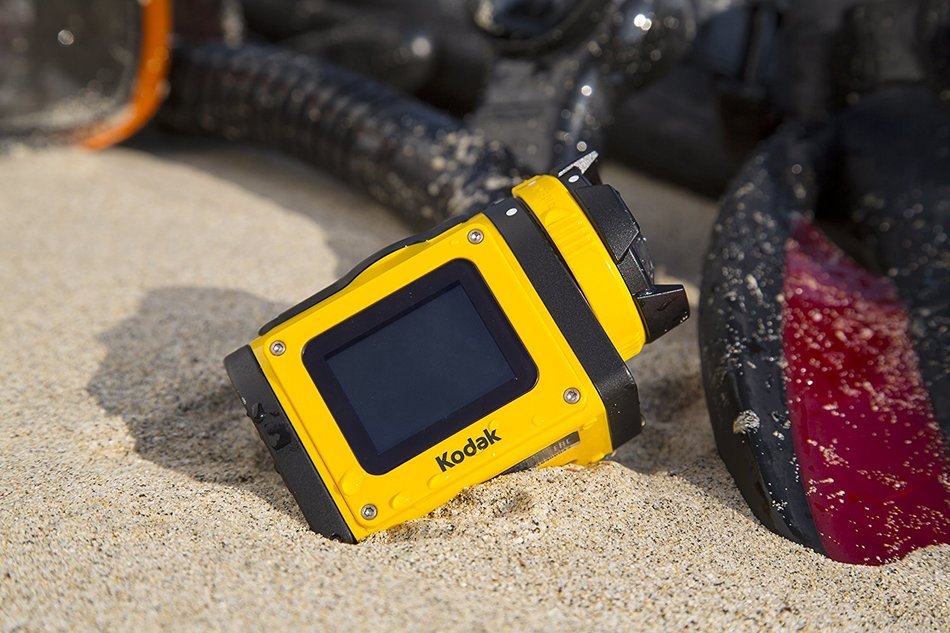 Kodak PIXPRO SP1 Action Cam with Aqua Sport Pack 14 MP Waterproof, Full HD 1080p Video, Digital Camera and 1.5... N6