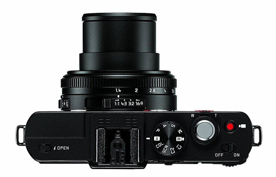 Leica DLUX 6 10-megapixel Digital Camera N5