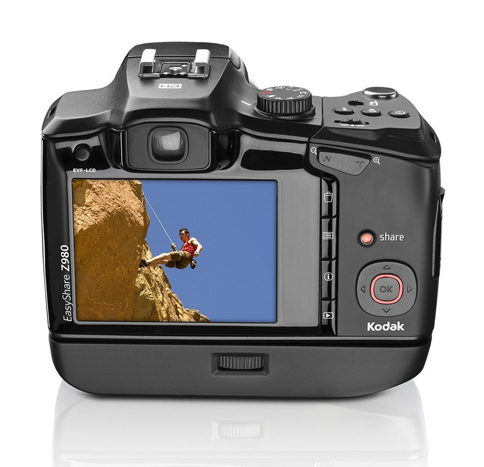 Kodak EasyShare Z980 12MP Digital Camera with 24x Optical Image Stabilized Zoom and 3.0 inch LCD N5
