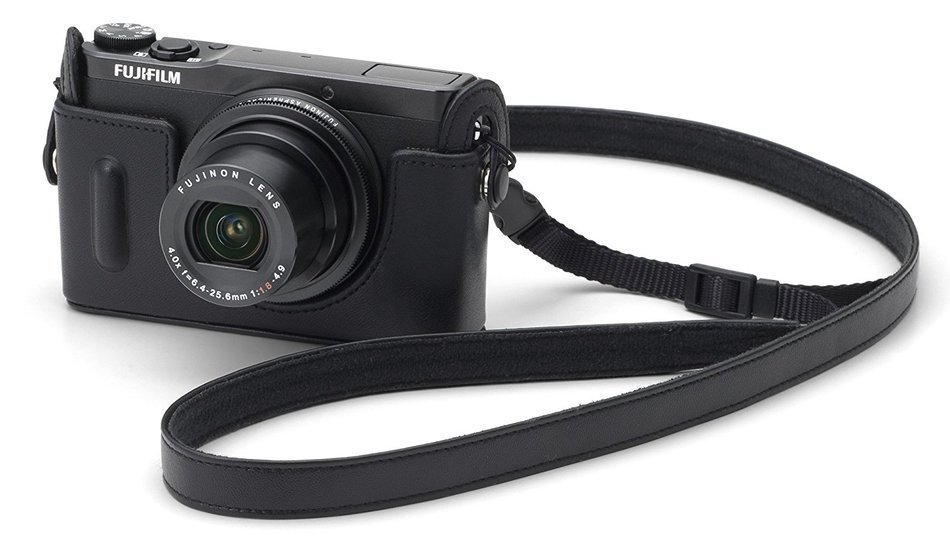 Fujifilm XQ1 12MP Digital Camera with 3.0-Inch LCD (Silver) N2
