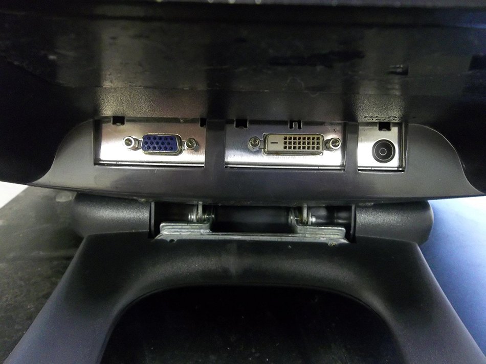 Dell Ultrasharp 1702FP LCD Monitor 17"