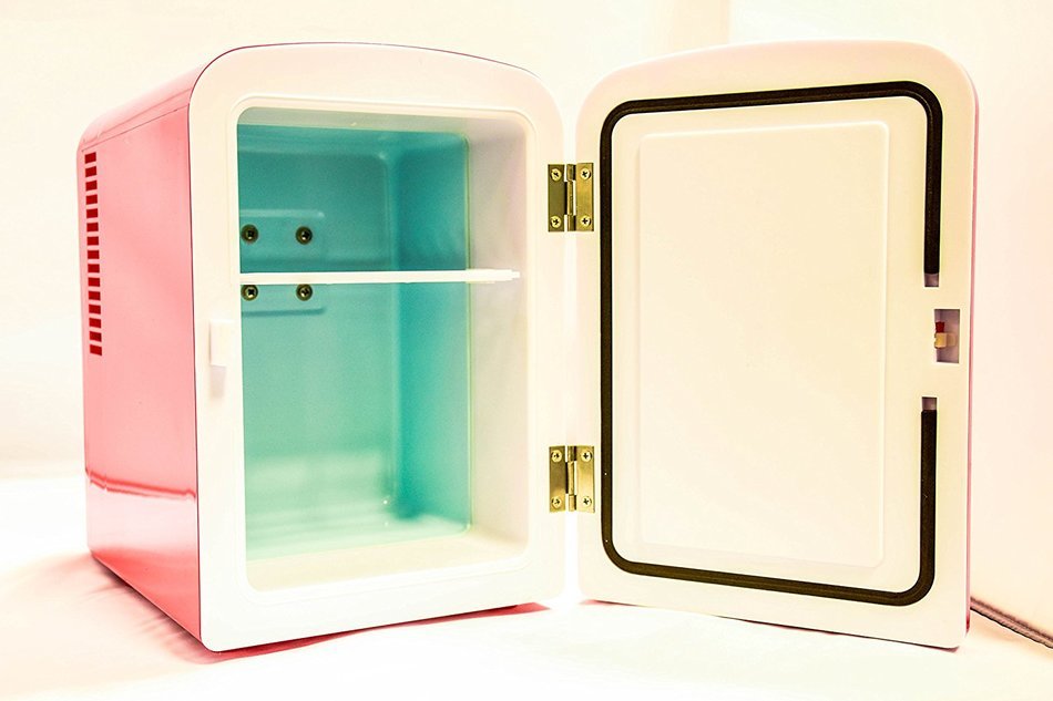 Uber Appliance UB-CH1 Uber Chill 6 can retro personal mini fridge for bedroom, office or dorm (Gun Metal (silver)) N10