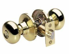 Master Lock BCO0103 Biscuit Keyed Entry Door Knob, Bright Brass by Master Lock