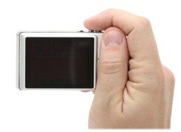Panasonic Lumix DMC-FX7S 5MP Digital Camera with 3x Image Stabilized Optical Zoom (Silver) N7