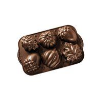 Nordic Ware Haunted Skull Cakelet Pan, Bronze