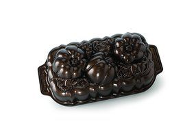 Nordic Ware Haunted Skull Cakelet Pan, Bronze N2