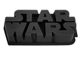 Star Wars - Merchandise - Silicone Baking Pan / Cake Dish (STAR WARS Logo) (9.5&quot; x 11&quot; x 2.5&quot;)