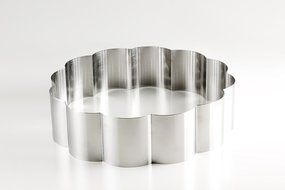 Menz cake edge, baking frame flower, flower ring, 1 piece, Stainless Steel - Quality product MADE IN GERMANY,...