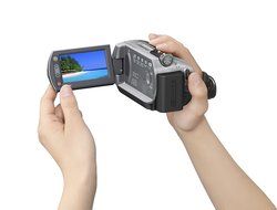 Sony DCR-SR82 1MP 60GB Hard Disk Drive Handycam Camcorder with 25x Optical Zoom (Handycam Station Included) N6