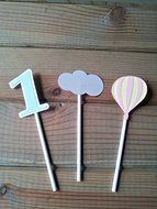 Pastel Hot Air Balloon Cupcake Toppers - up up &amp; away party - party supplies - cake decorations N5