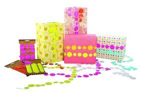 Party Partners Design Circle Ribbon Gift Wrap Accent or Wall Decoration, Lime