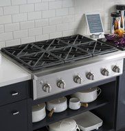 GE CGU366SEHSS Cafe 36" Black Gas Sealed Burner Cooktop N5