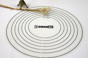 Homankit Silicone Baking Mat for Pizza or Pie Dough, Round Non-Stick Liner with Measurements, 11.6 inch N2