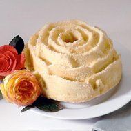 Nordic Ware Platinum Rose Cast Aluminum Bundt Pan N4