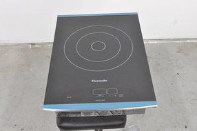 Thermador CIT151DS 15" Induction Cooktop with Single Large 12" Induction Zone