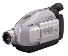 Panasonic PV-L454 VHS-C Camcorder w/20x Optical Zoom (Discontinued by Manufacturer) N2