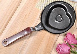 NEW Mini Heart Shaped Non-sticky Egg Frying Pan