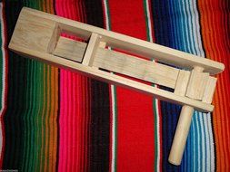 ONE Large Eardrum Loud Wood Noisemaker Grogger Matraca Ratchet Soccer Clapper 14 inches long N3