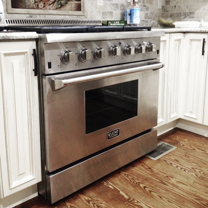Kucht KRG3618U 36" Professional-Class Gas Range Convection Oven, 6 Top Burners, Blue Porcelain Interior in Stainless... N3