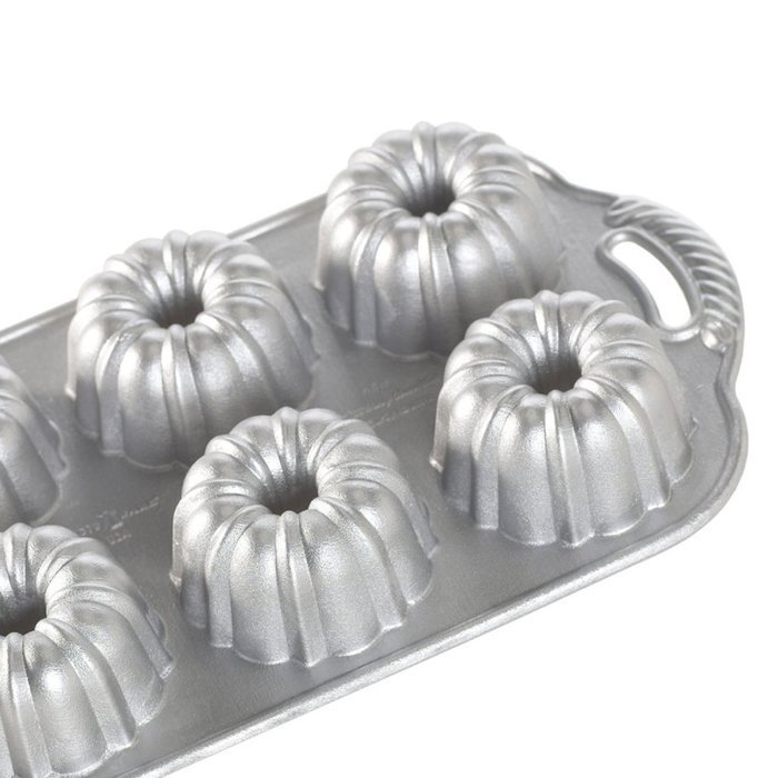 Nordic Ware Heritage Bundtlette Cake Pan, Metallic