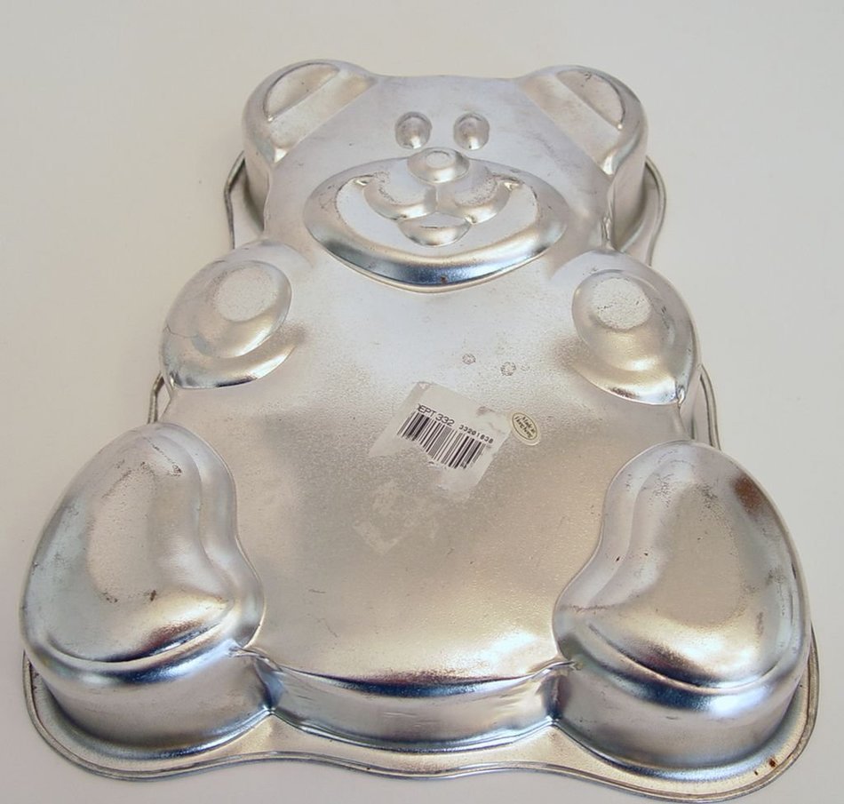 Vintage Teddy Bear Cake Pan Mold 10" Tall N2