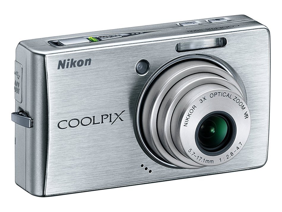 Nikon Coolpix S500 7MP Digital Camera with 3x Optical Vibration Reduction Zoom N8