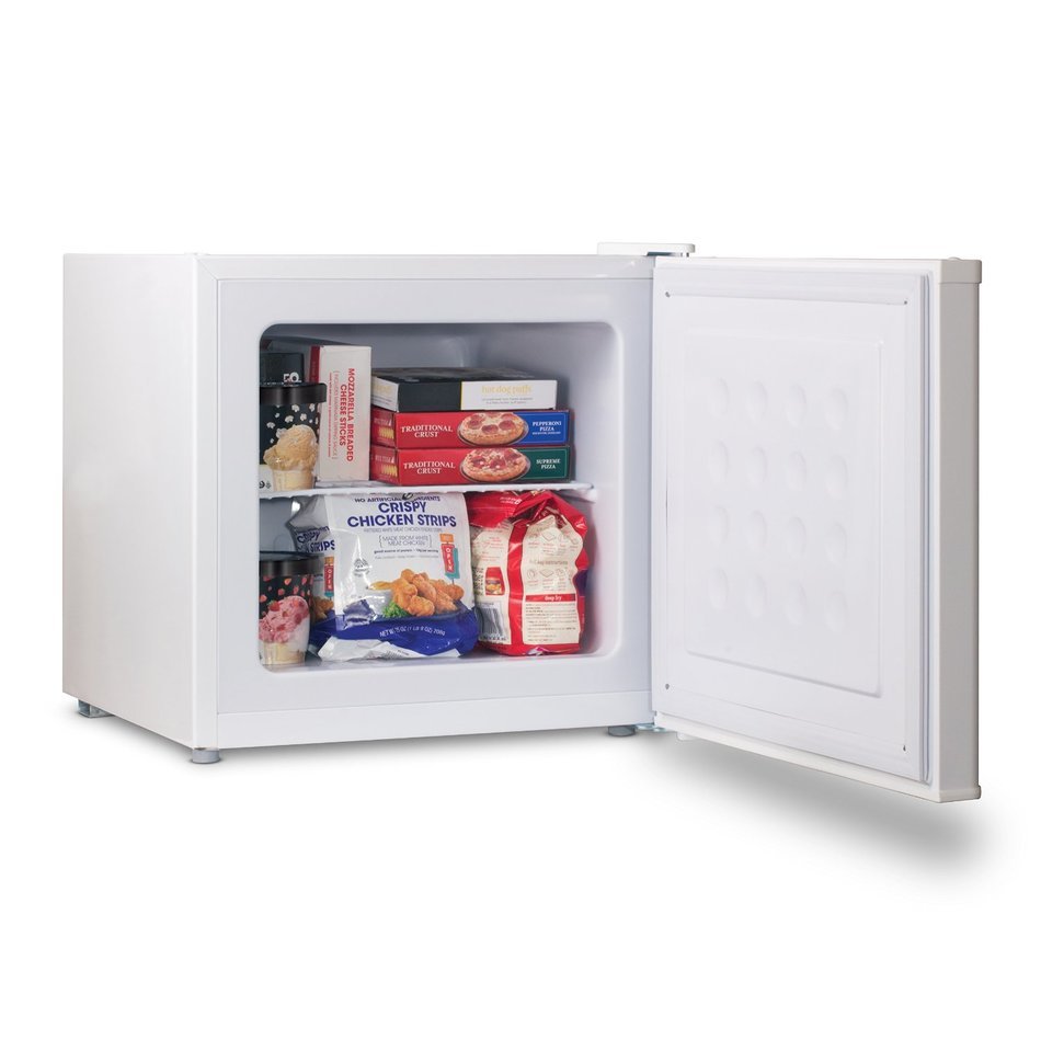 Commercial Cool CCF69W 6.9 Cu. Ft. Chest Freezer with Power on Indicator light and R600a Refrigerant, White