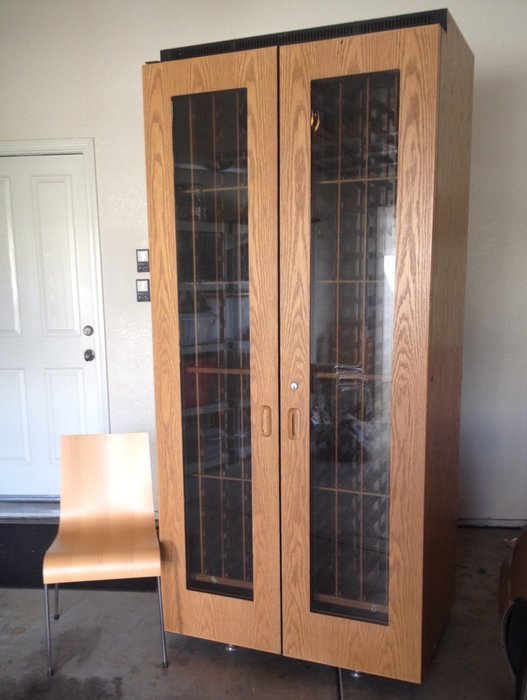 240 Bottle Free Standing Wine Cellar N2
