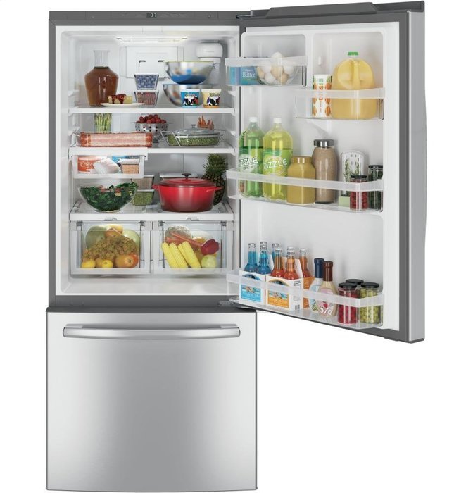 GE Stainless Steel Bottom Freezer Refrigerator N6