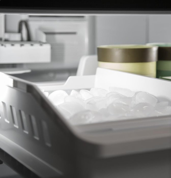 GE Stainless Steel Bottom Freezer Refrigerator N9