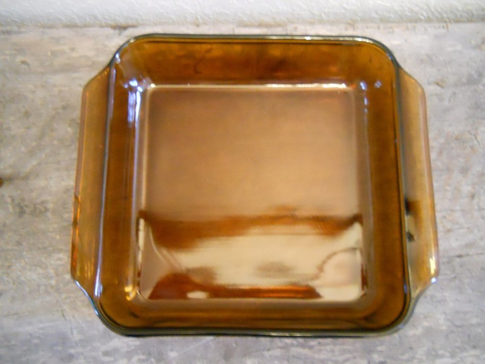 Vintage Fire King 8" cake pan