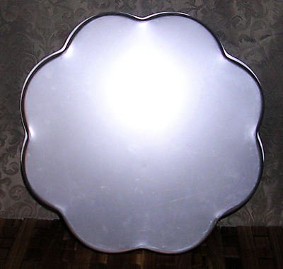 Wilton Performance 12" Petal Pan (502-1255) N2