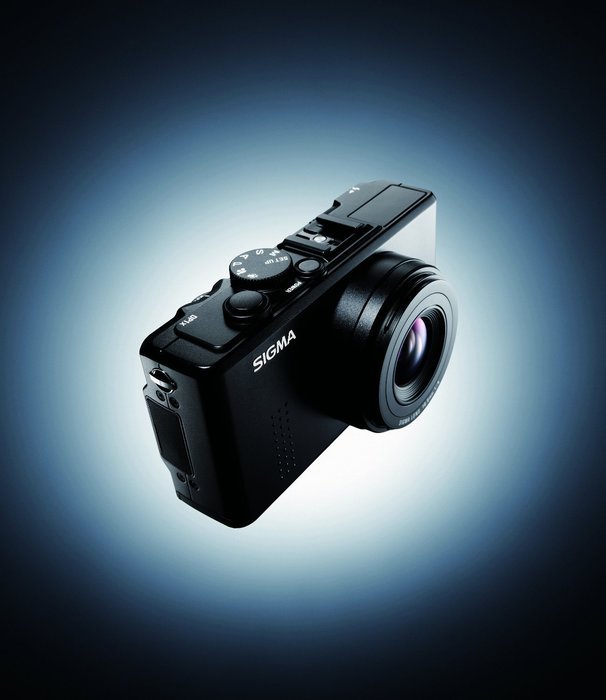 Sigma DP1x 14MP FOVEON CMOS Sensor Digital Camera and 2.5 Inch LCD N14