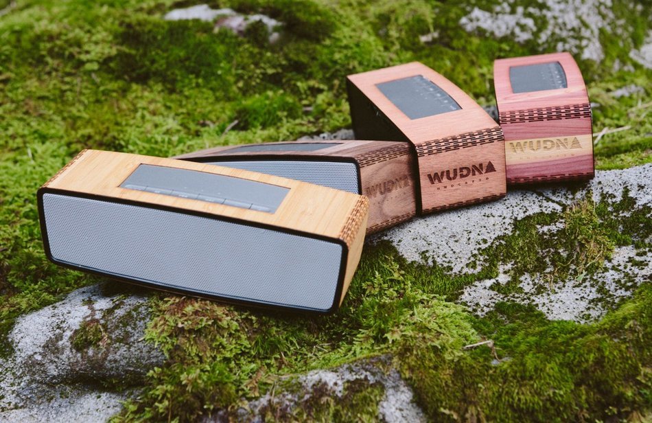 WUDN&reg; Handcrafted Portable Wooden Wireless Bluetooth Audio Speaker : Loud 10w+ Sound, 10 Hour Battery, Bass Boost+ N3