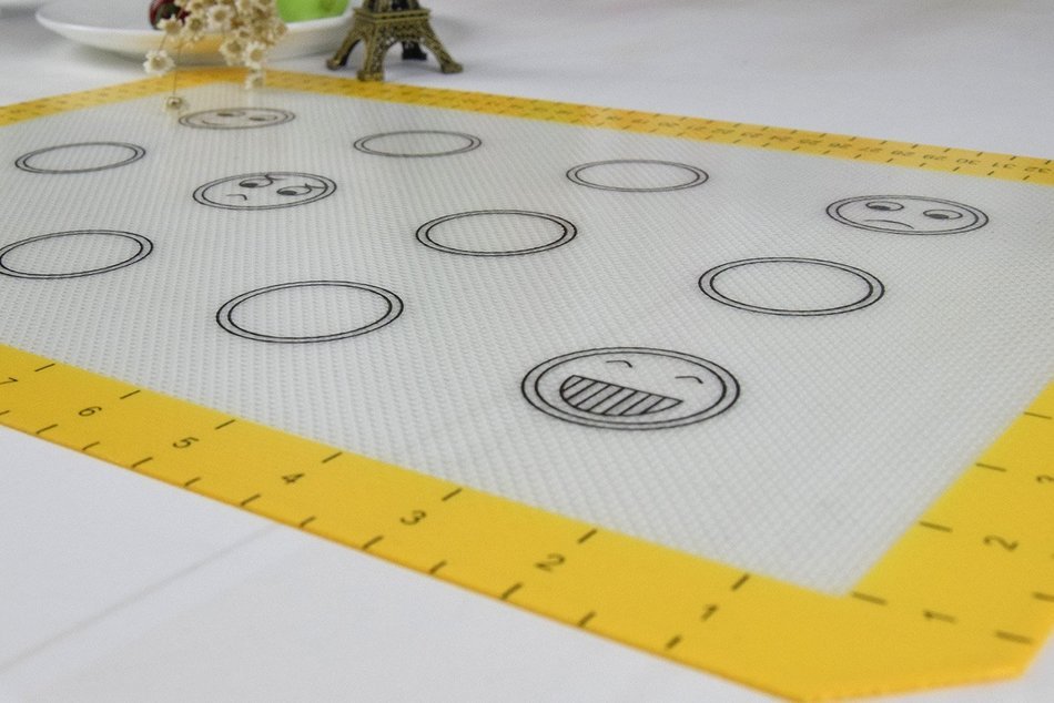 Homankit Silicone Baking Mat with Measurements - 4 Kinds of Facial Expressions Design - 11 5/8" x 16 1/2" Reusable...