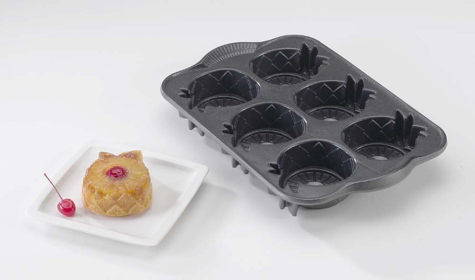 Nordic Ware Cast-Aluminum Nonstick Muffin Pan, Sweetheart Rose N5