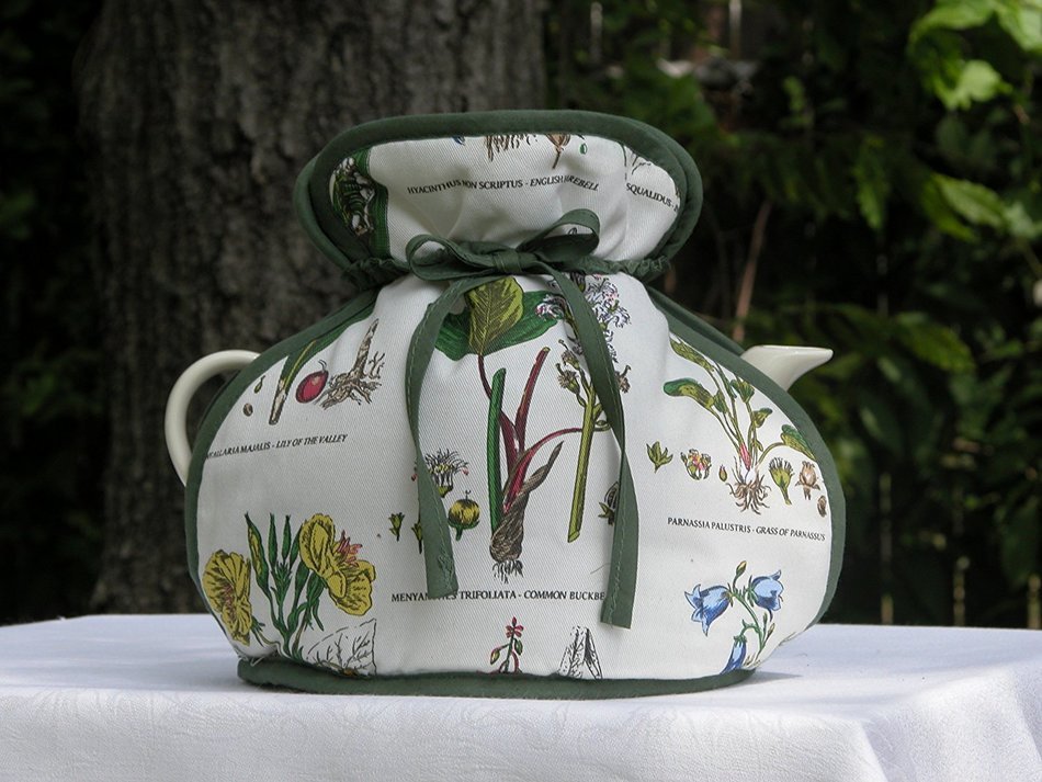 Ulster Linen Botanical Floral Muff Tea Cozy