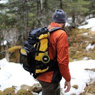 Portable Bluetooth Speaker, Basse IPX7 Waterproof Speaker Portable Outdoor Bluetooth Speaker with Mic, 8 Hour... N8