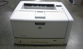 HP LaserJet 5200 N 5200N 11X17 Printer