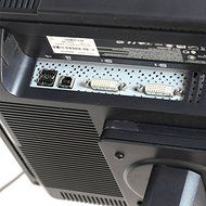 HP L2065 20" Screen 1600 x 1200 Resolution LCD Flat Panel Monitor